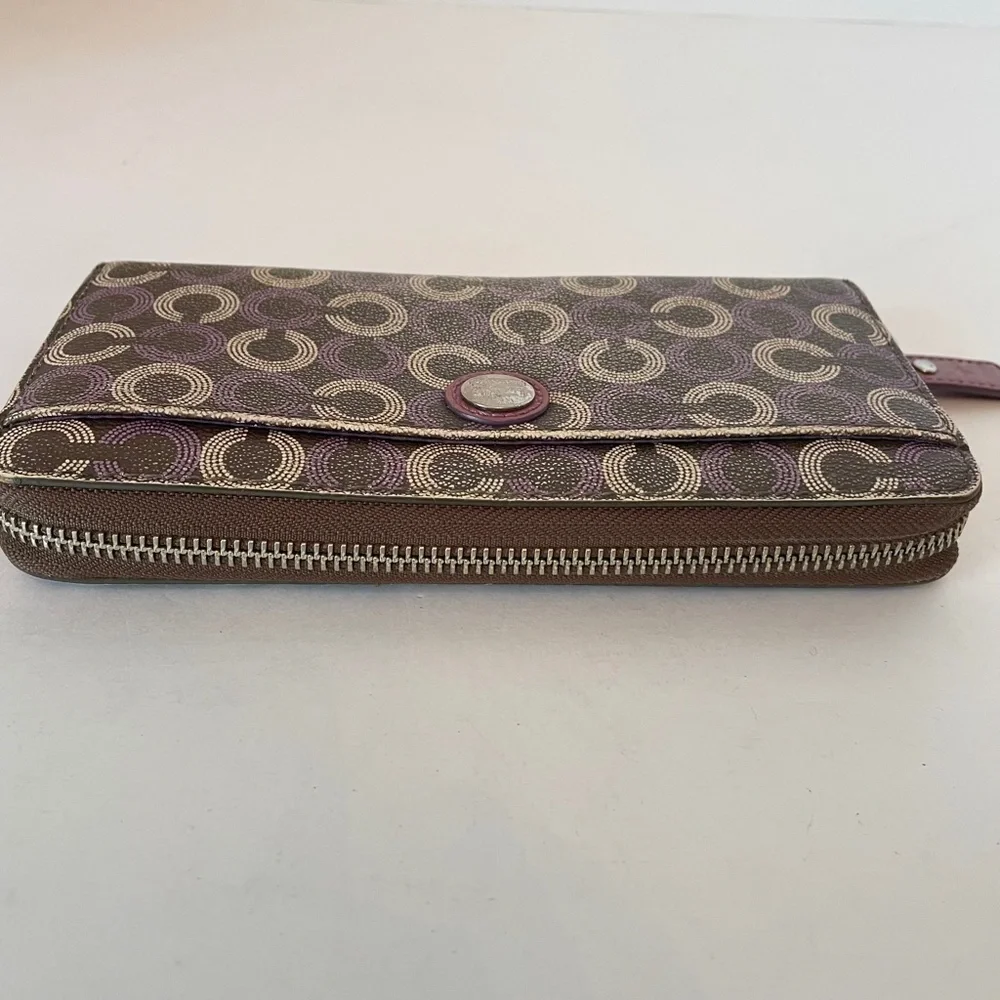 Coach Logo C Long Zip Around Accordion Wallet - Picture 6 of 15